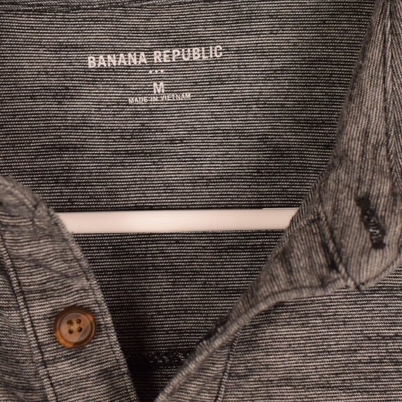 Banana Republic Men's Grey Collared Polo Shirt Business Casual Academia Preppy M - Picture 4 of 10